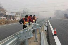 ��ײ�o(h��)�ڰ��b