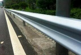 波形護(hù)欄板