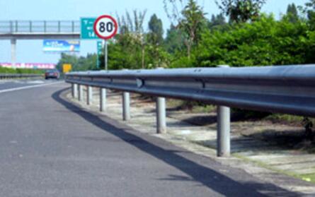 �o(h��)�ڷ�ײ�����u(p��ng)�r(ji��)��(bi��o)��(zh��n)