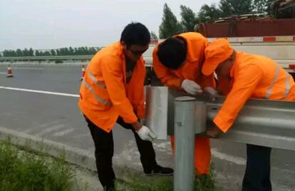 ���ٲ����o(h��)�ڰ尲�b̎��