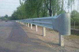 波形梁鋼護(hù)欄作用原理及分類和七大優(yōu)點(diǎn)