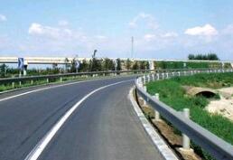 波形防撞護(hù)欄板