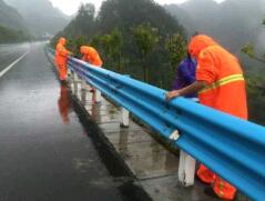 東海公路深耕波形護欄養(yǎng)護出實績