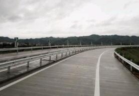 二波形護(hù)欄板常見搭配大全