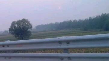 淺議交通安全設(shè)施之波形梁鋼護(hù)欄