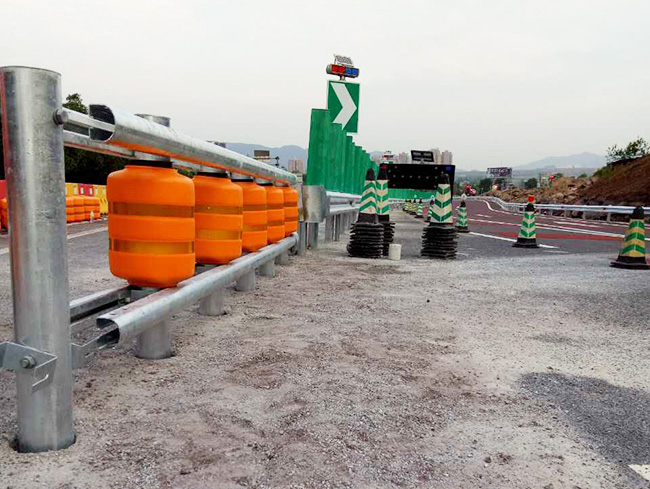 ���D(zhu��n)ʽ��ײ�o(h��)��